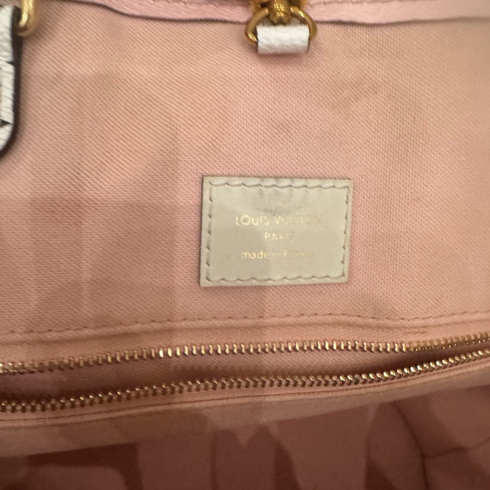 Louis Vuitton Red and Pink Tote Bag - Picture 4 of 5